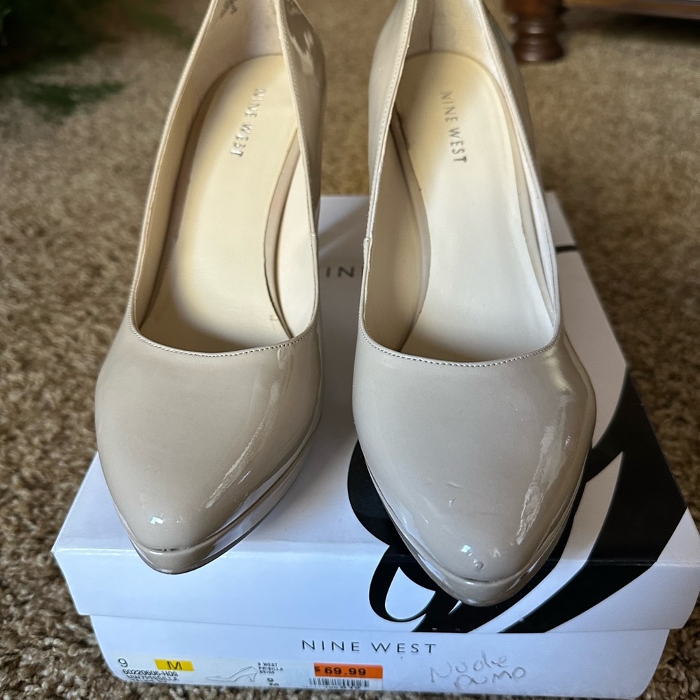 Nude Pumps - image 2